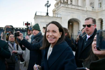 １５日、米議会を訪問したベネズエラの野党指導者マチャド氏＝ワシントン（共同）