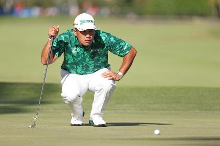 首位と６打差の１３位に浮上した松山英樹＝１７日（ゲッティ＝共同）