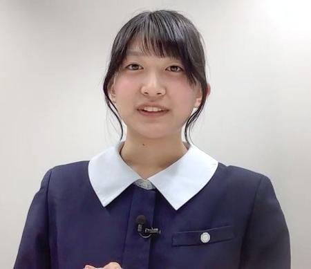 　オンラインで記者会見する第２８代高校生平和大使の下田梨央さん＝２０日