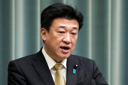 記者会見する木原官房長官＝２１日午前、首相官邸