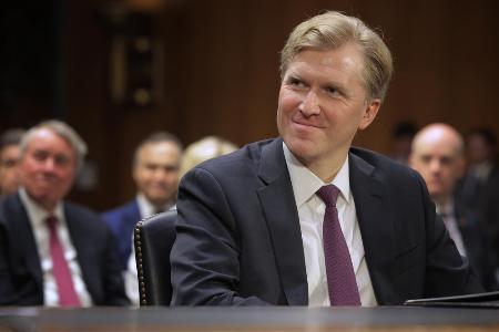 米国のコルビー国防次官＝昨年３月（ゲッティ＝共同）