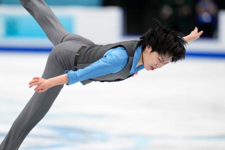 男子フリー　演技する三浦佳生＝北京（共同）