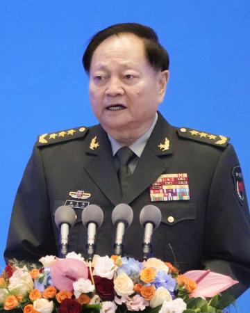 中国中央軍事委員会の張副主席＝２０２４年４月、中国山東省青島（共同）