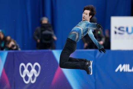 団体男子ＳＰ　演技する金博洋＝ミラノ（共同）