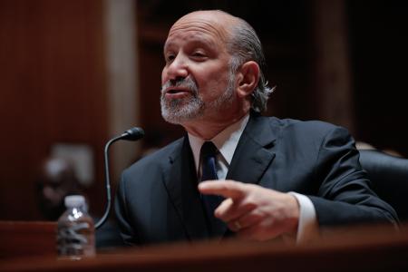 １０日、米上院歳出委員会で証言するラトニック商務長官（ゲッティ＝共同）