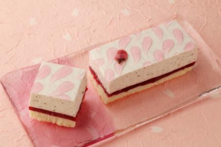 　クリオロの限定スイーツ「さくら苺」（提供写真）