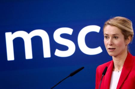 発言するカラス外交安全保障上級代表＝１５日、ミュンヘン（ロイター＝共同）