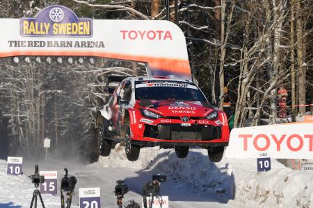 第２戦で２位となったトヨタの勝田貴元＝１５日、スウェーデン（ＡＰ＝共同）