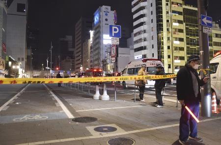 大阪市中央区の現場付近＝１５日