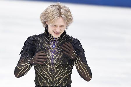 男子フリーの演技を終えたイリア・マリニン＝１３日、ミラノ（共同）