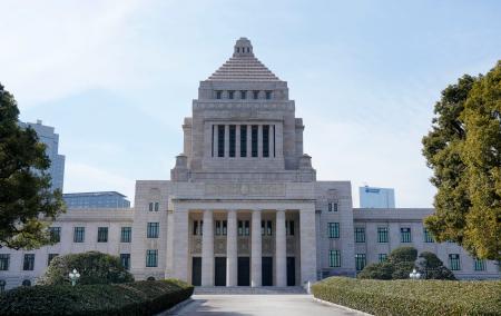 国会議事堂＝１０日