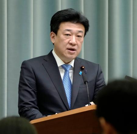 記者会見する木原官房長官＝１９日午前、首相官邸