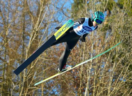 Ｗ杯ジャンプ女子個人第２５戦で４位だった伊藤有希の飛躍＝ヒンツェンバッハ（共同）