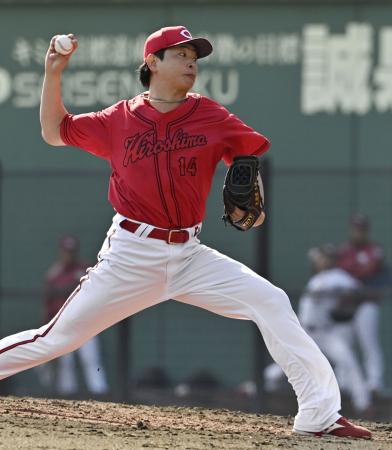 ６回、３番手で登板し３回無失点だった広島・大瀬良＝倉敷