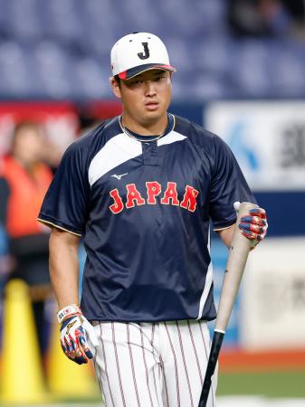 ＷＢＣ日本代表に合流し、打撃練習に参加した村上＝京セラドーム