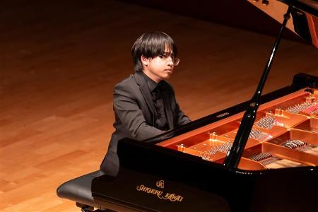 ビンセント・オン(☆(○の中に小文字のC)松尾淳一郎)