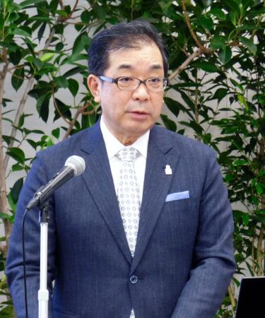 中期経営計画について説明する積水ハウスの仲井嘉浩社長＝５日午後、東京都千代田区（同社提供）