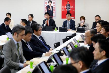 自民党本部で開かれたインテリジェンス戦略本部などの合同会議＝６日午前、東京・永田町