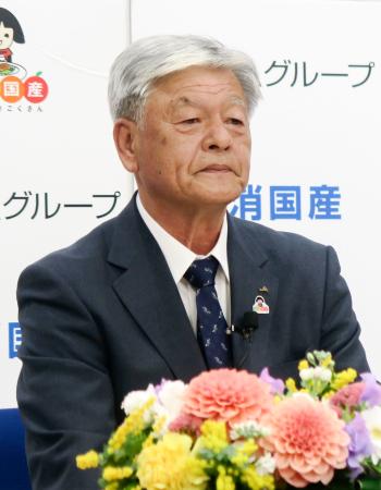 記者会見するＪＡ全中新会長の神農佳人氏＝６日午後、東京都千代田区
