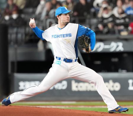 日本ハム先発の有原。３回途中２失点だった＝エスコンフィールド