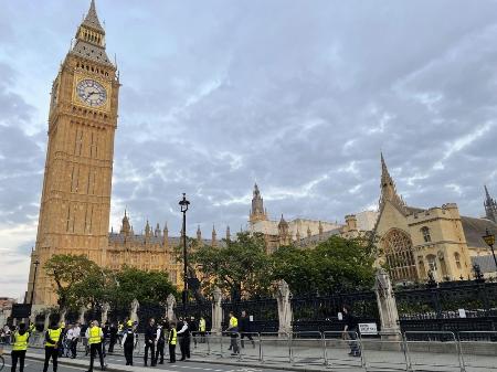 英議会議事堂の大時計（愛称ビッグベン）＝２０２２年、ロンドン（共同）