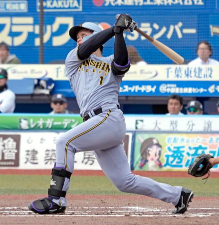 ３回、２ランを放つ阪神・森下＝ＺＯＺＯマリン