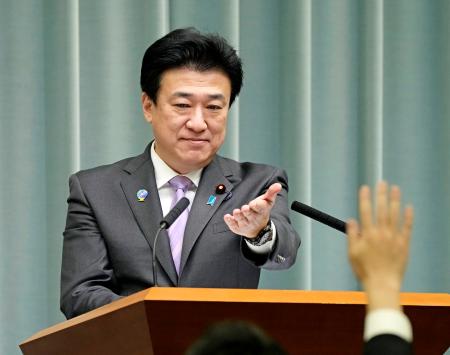 記者会見する木原官房長官＝１９日午後、首相官邸