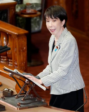 参院本会議で答弁する高市首相＝２３日午後