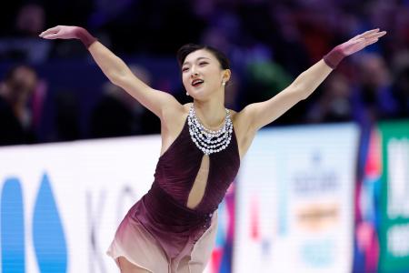 　女子フリー　演技する坂本花織＝プラハ（共同）