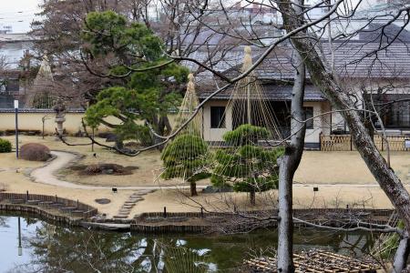 肥後細川庭園＝東京都文京区