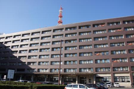 　三重県庁＝津市