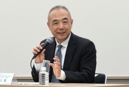 記者会見に臨む古川聡宇宙飛行士＝３０日午後、東京都千代田区