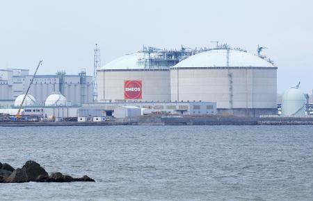 　ＥＮＥＯＳエルエヌジーサービスの「八戸ＬＮＧターミナル」＝２０２５年１２月１０日、青森県八戸市