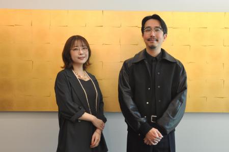 かっぴー(右)と内山夕実=2026年3月、東京都港区で撮影