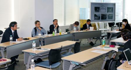 尼崎ＪＲ脱線事故から２１年となるのを前に開かれた「組織罰を実現する会」の集会＝１１日午後、東京都千代田区