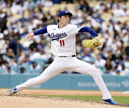 　レンジャーズ戦に先発し、４回を投げ５安打２失点で２敗目を喫したドジャース・佐々木＝ロサンゼルス（共同）