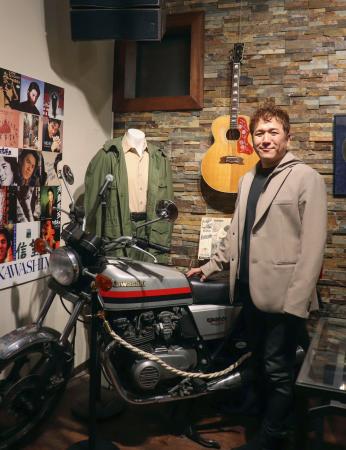 河島英五さんの長男翔馬さん＝２日、奈良市