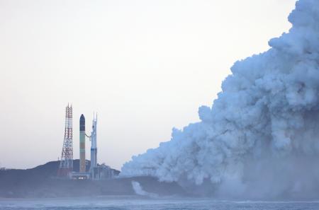 鹿児島県の種子島宇宙センターで行われたＨ３ロケット６号機のエンジン燃焼試験＝３月１５日（ＪＡＸＡ提供）