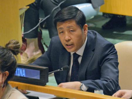 ２９日、ＮＰＴ再検討会議で発言する中国外務省の孫暁波軍縮局長＝ニューヨーク（共同）