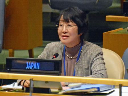 29日、NPT再検討会議で発言する軍縮会議日本政府代表部の市川とみ子大使=ニューヨーク(共同)
