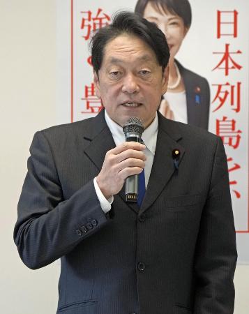 2月、自民党安全保障調査会の会合であいさつする小野寺五典会長=東京・永田町の党本部