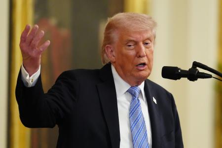　イベントで話すトランプ米大統領＝４日、ワシントン（ＡＰ＝共同）