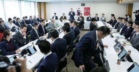 7日に開かれた、自民党の法務部会と司法制度調査会の合同会議=東京・永田町の党本部