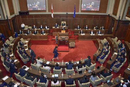 大阪府議会＝２０２５年５月