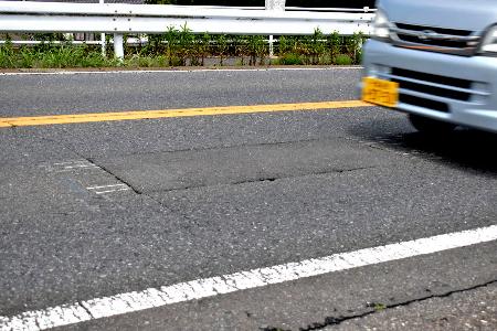 洋上風力発電所の建設計画を巡り、三菱商事などの企業連合が実施した試掘の跡=7日、千葉県銚子市