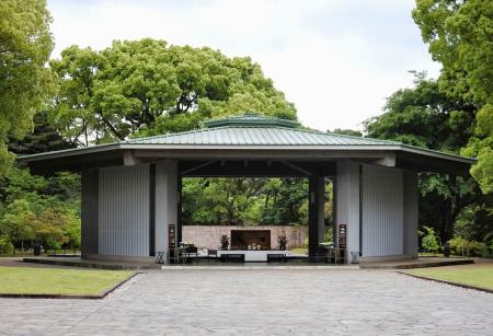 　千鳥ケ淵戦没者墓苑＝東京都千代田区