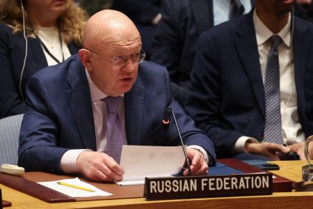国連安全保障理事会のハイレベル会合で発言するロシアのネベンジャ国連大使＝２６日、米ニューヨーク（ロイター＝共同）