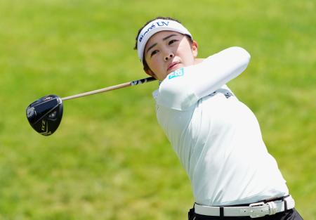 調整する山下美夢有。メジャー２勝目を目指す＝リビエラＣＣ（共同）