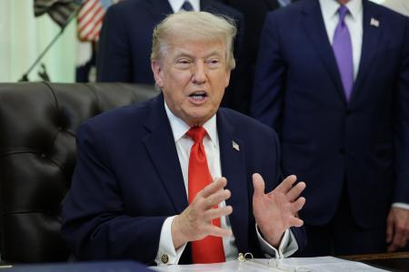 トランプ米大統領=11日、ワシントンのホワイトハウス(ゲッティ=共同)