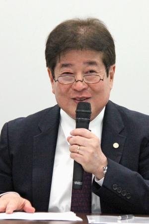 記者会見する日本造船工業会の檜垣幸人会長＝１８日午後、東京都港区